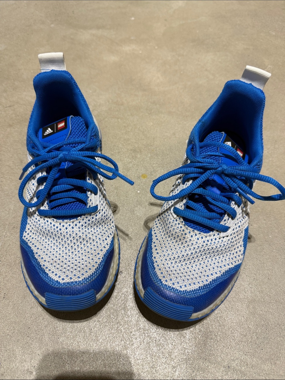 adidas lego Kids Royal Blue and White Mesh Sneakers size 4
